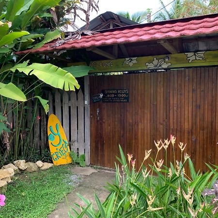 Surf Camp Hotel Bocas Town Exterior foto