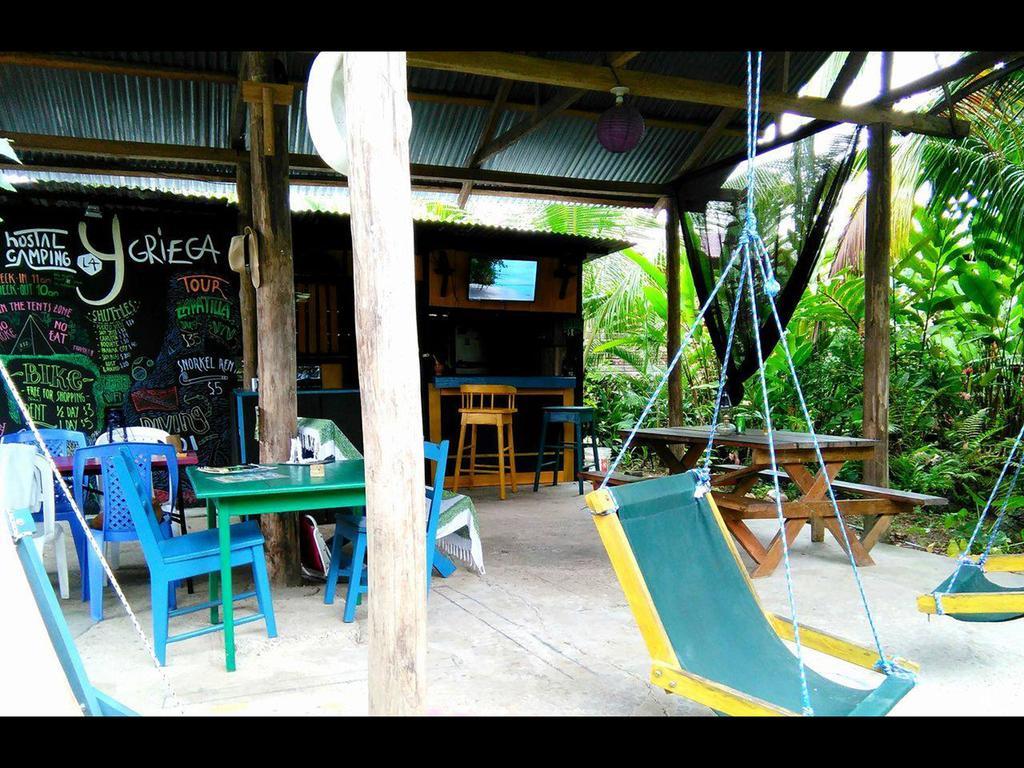 Surf Camp Hotel Bocas Town Exterior foto